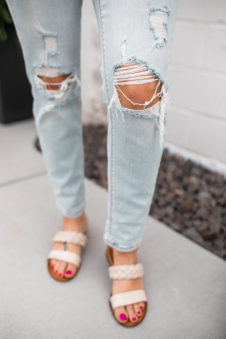 The Frankie Mid Rise Girlfriend Jeans