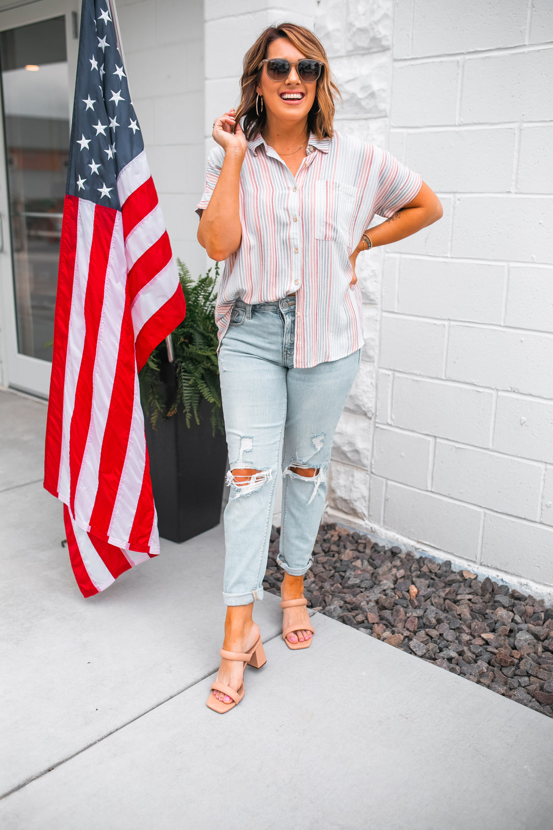 The Frankie Mid Rise Girlfriend Jeans