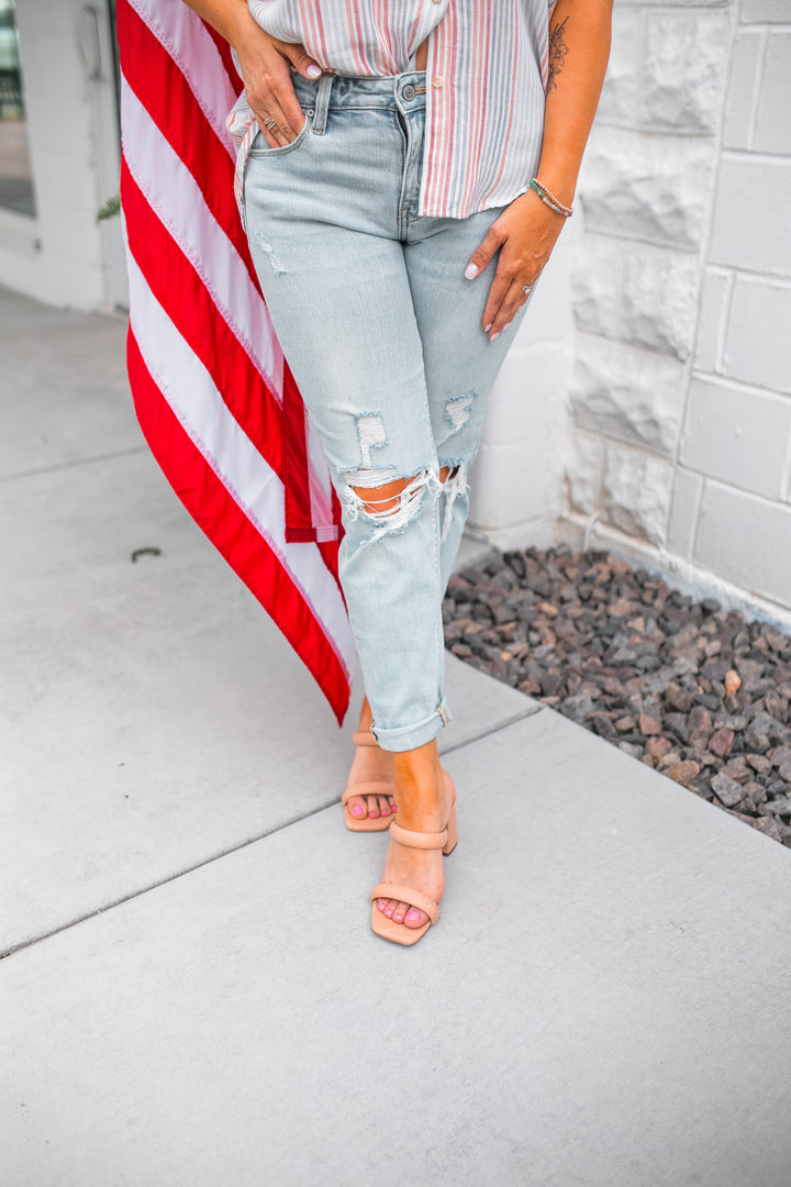 The Frankie Mid Rise Girlfriend Jeans