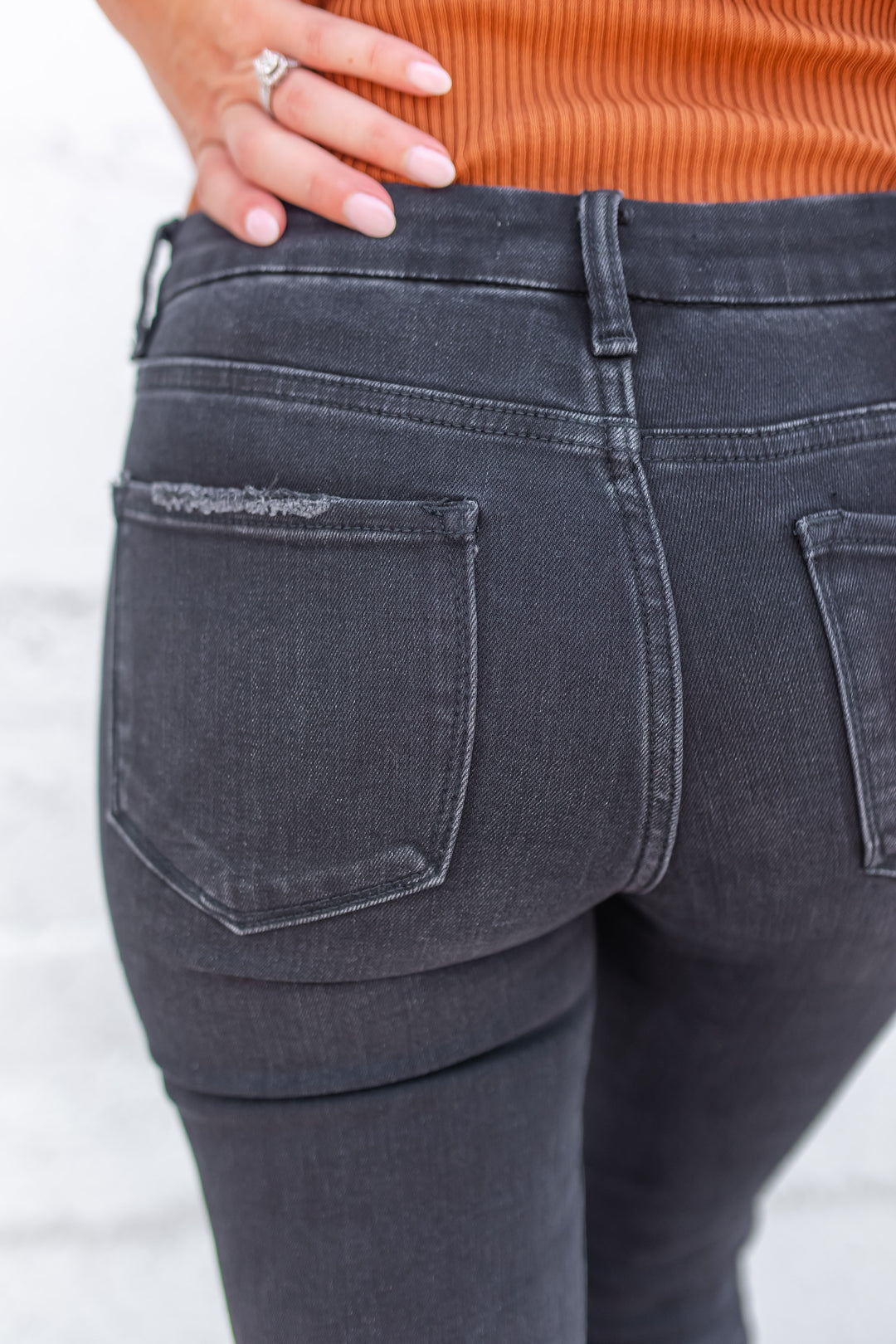 The Well Intentions Straight Jeans - Black