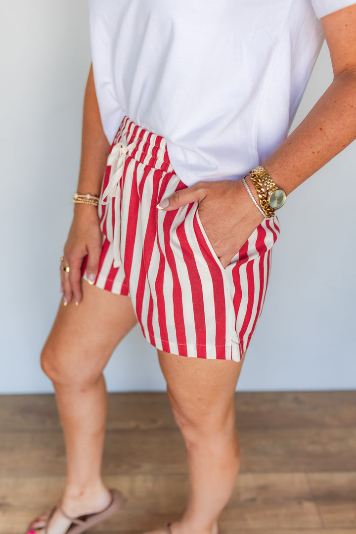 The Georgia Stripe Shorts - Red