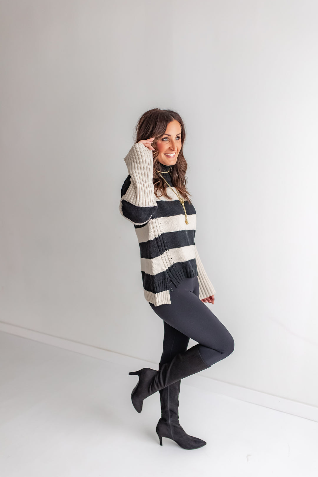 The Kaila Knit Sweater - Black/Cream