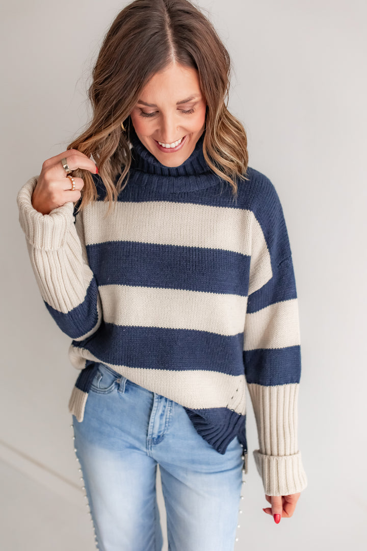 The Kaila Knit Sweater - Navy/Cream