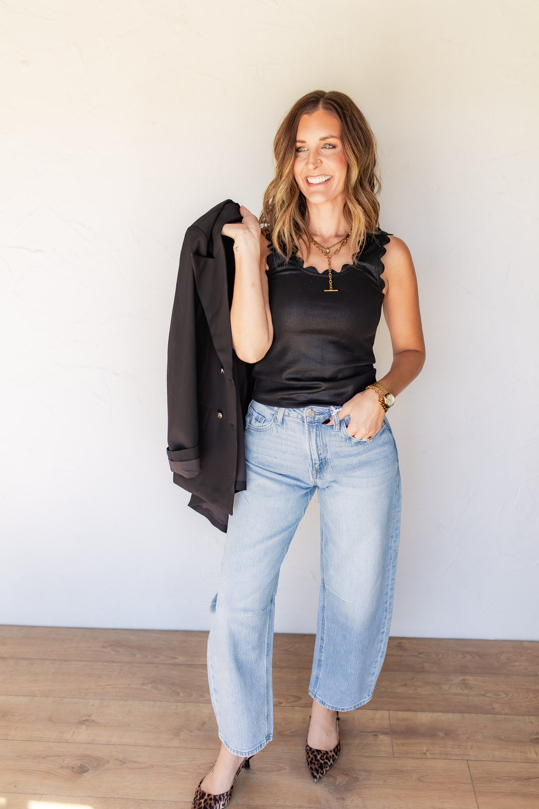 The Pretty Edge Tank - One Eleven Olive Boutique