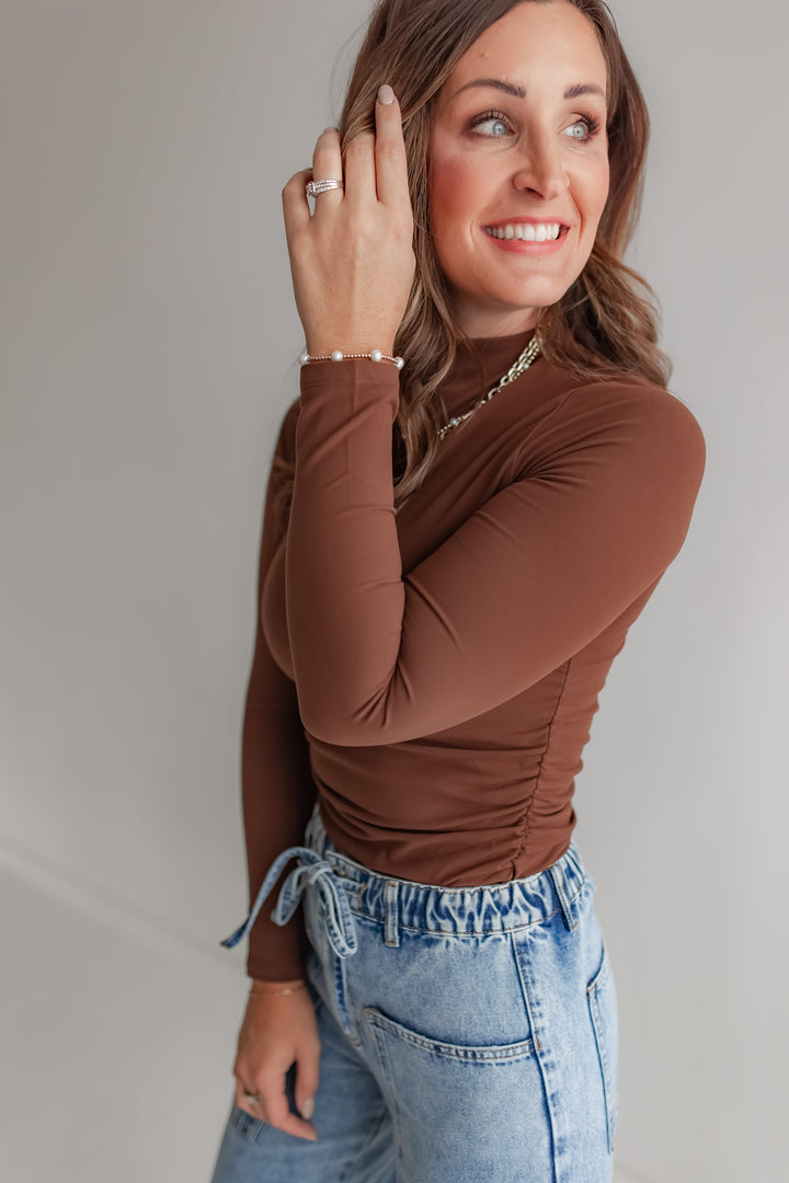 The Modern Form Top - Brown