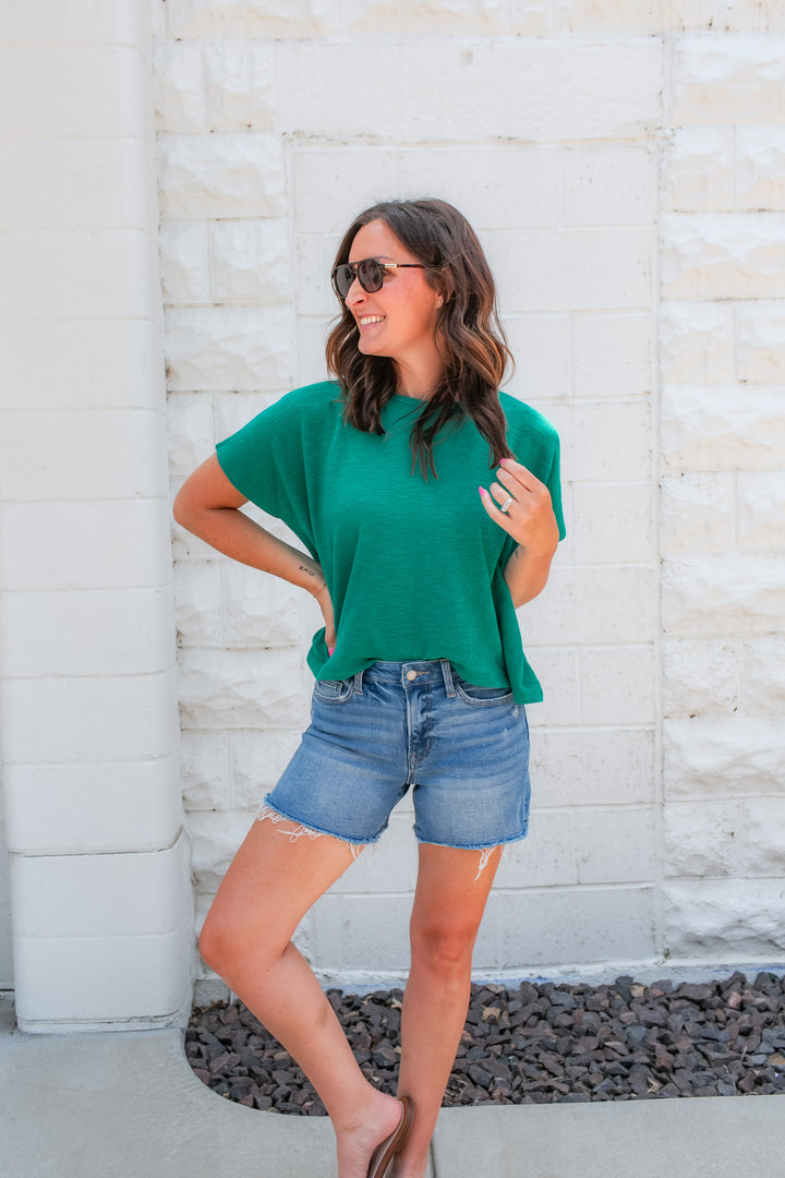 The Calm & Cool Tee - Kelly Green