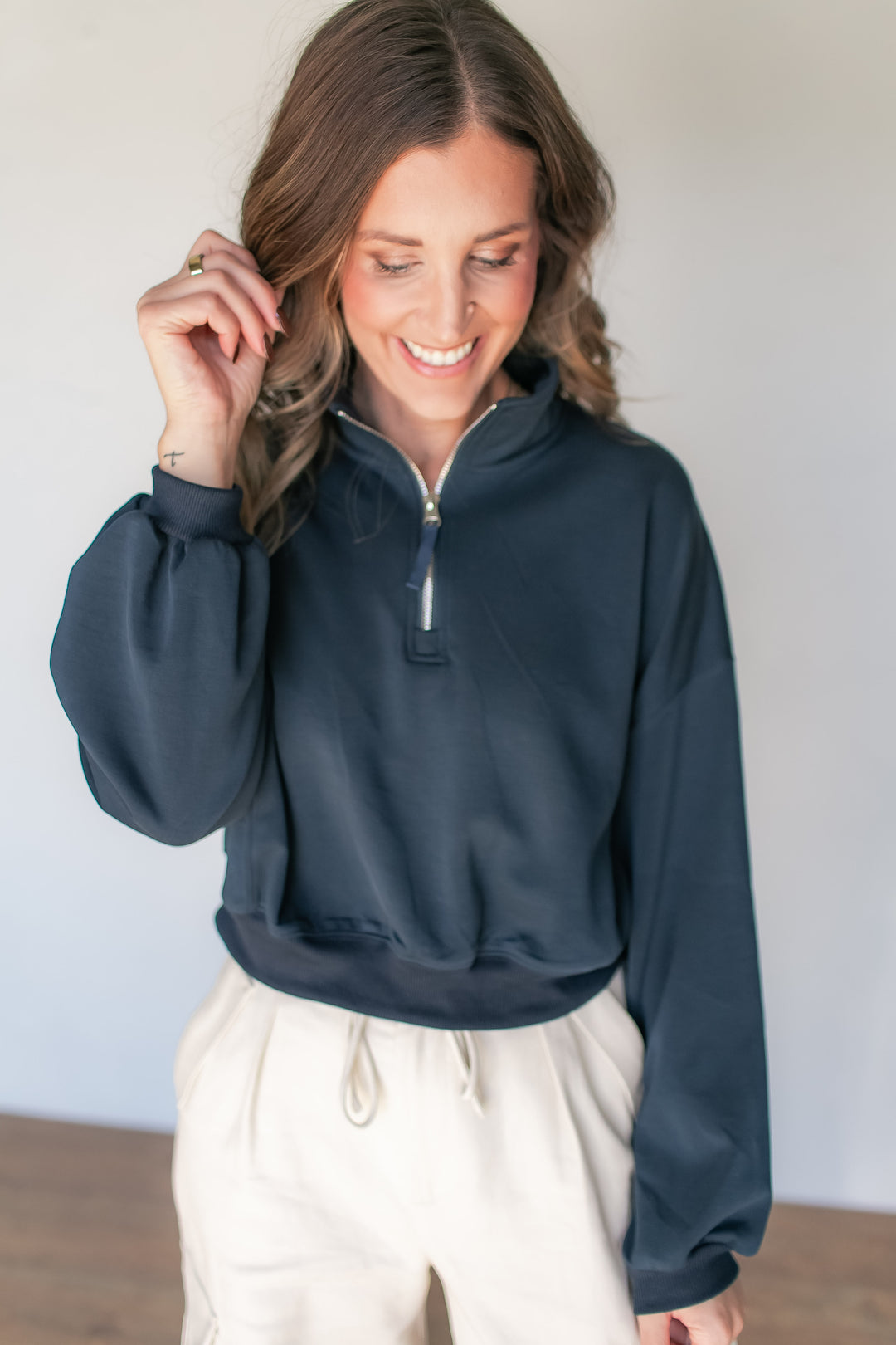 The Muse Quarter Zip Pullover - Navy