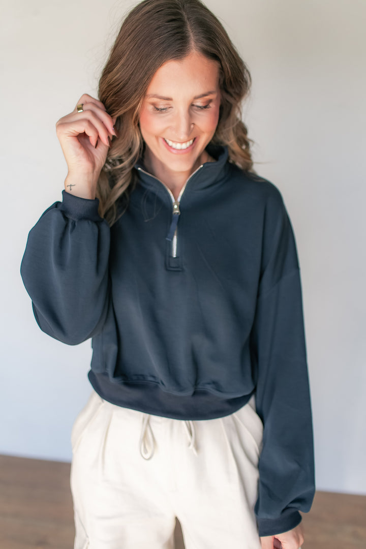 The Muse Quarter Zip Pullover - Navy