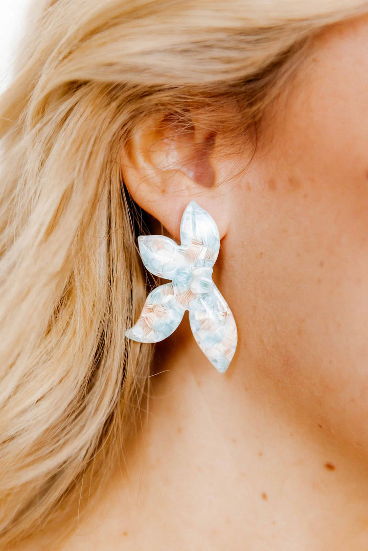 The Fern Mint Shell Earrings [Linny Co]