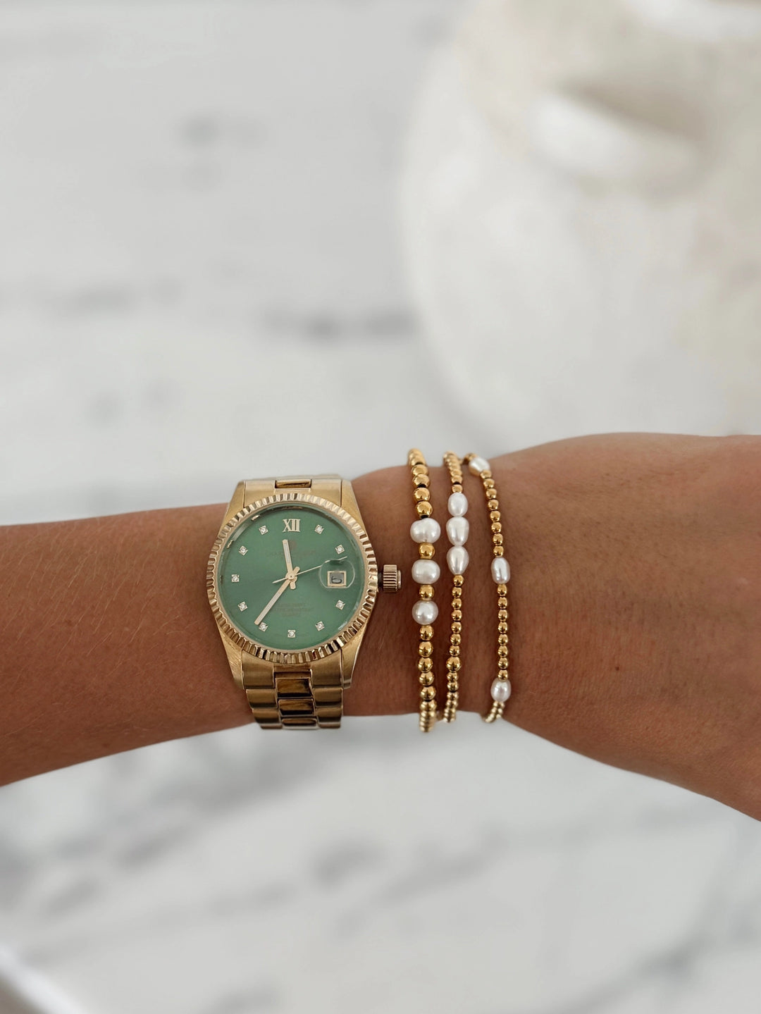 Serena stretchy beaded and pearl bracelet for women