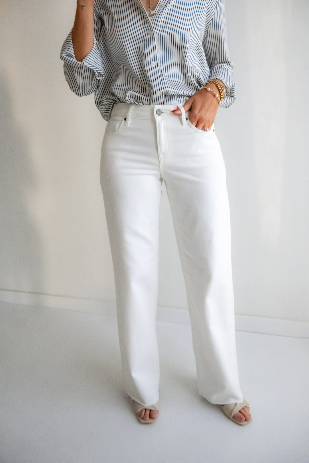 White pearl wash dad jeans