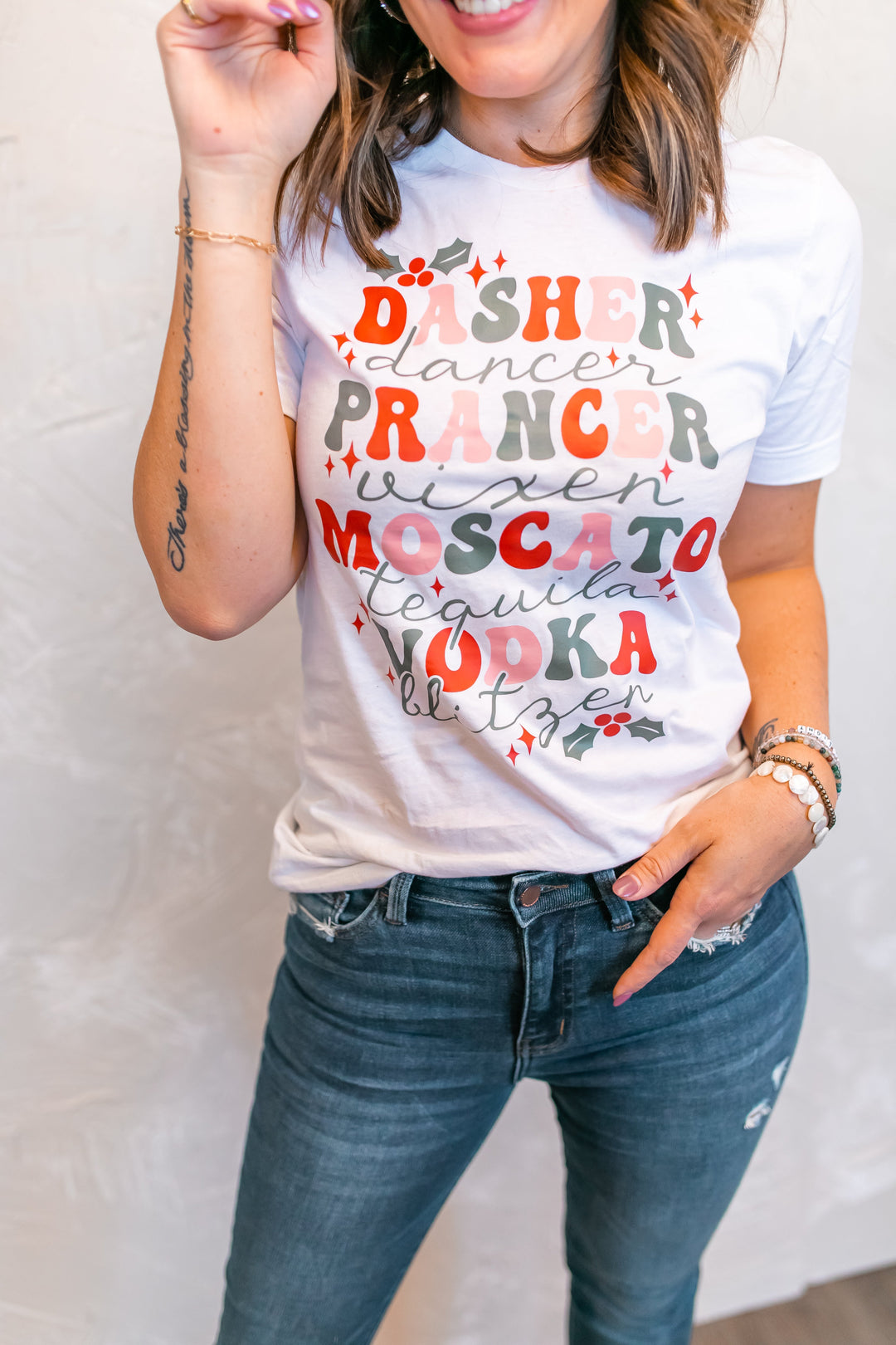 Dasher & Drinks Tee (S-3XL) - One Eleven Olive Boutique