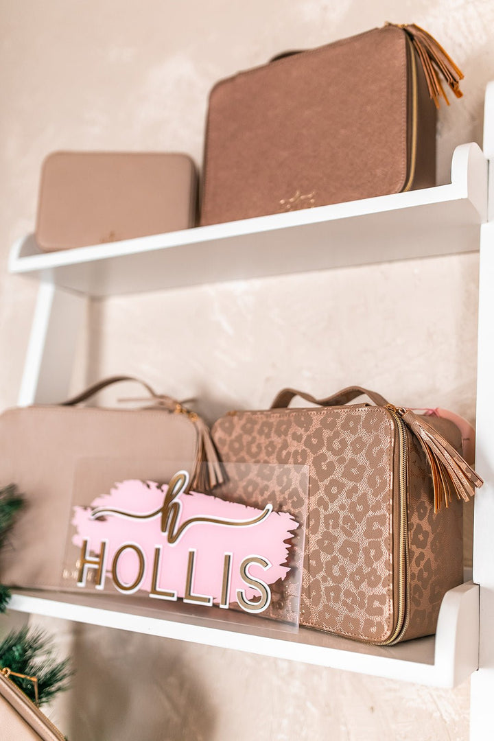 The Jett Setter Makeup Case - [Hollis] - One Eleven Olive Boutique