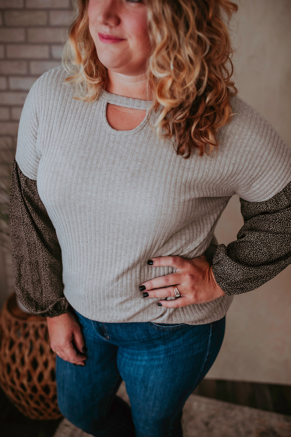 The Laykin Curvy Top - One Eleven Olive Boutique