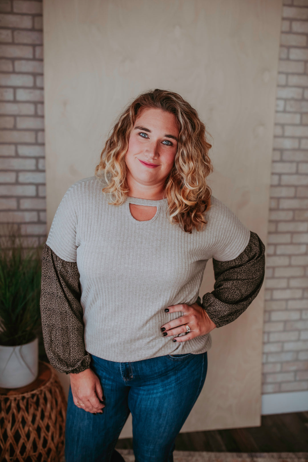 The Laykin Curvy Top - One Eleven Olive Boutique