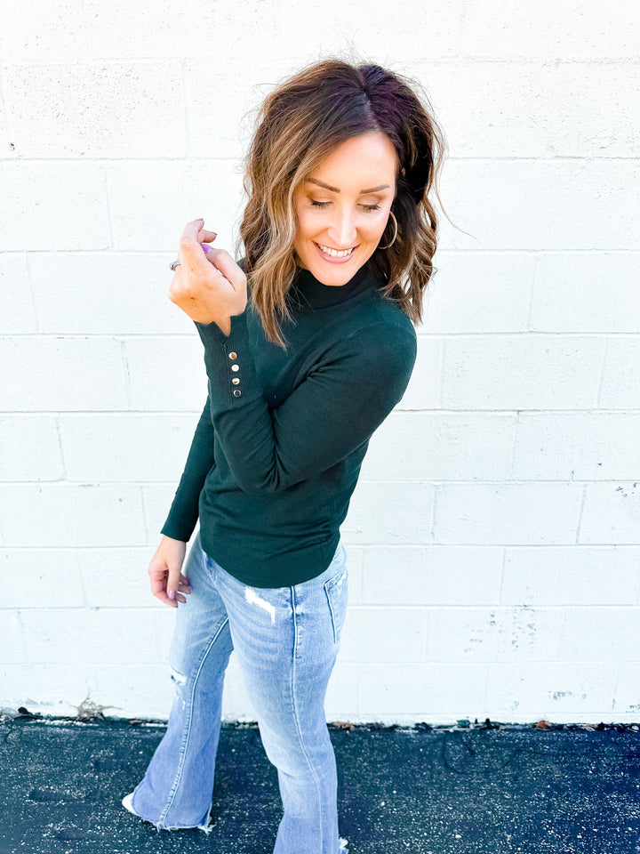 The Marley Turtleneck Sweater - Emerald Green - One Eleven Olive Boutique