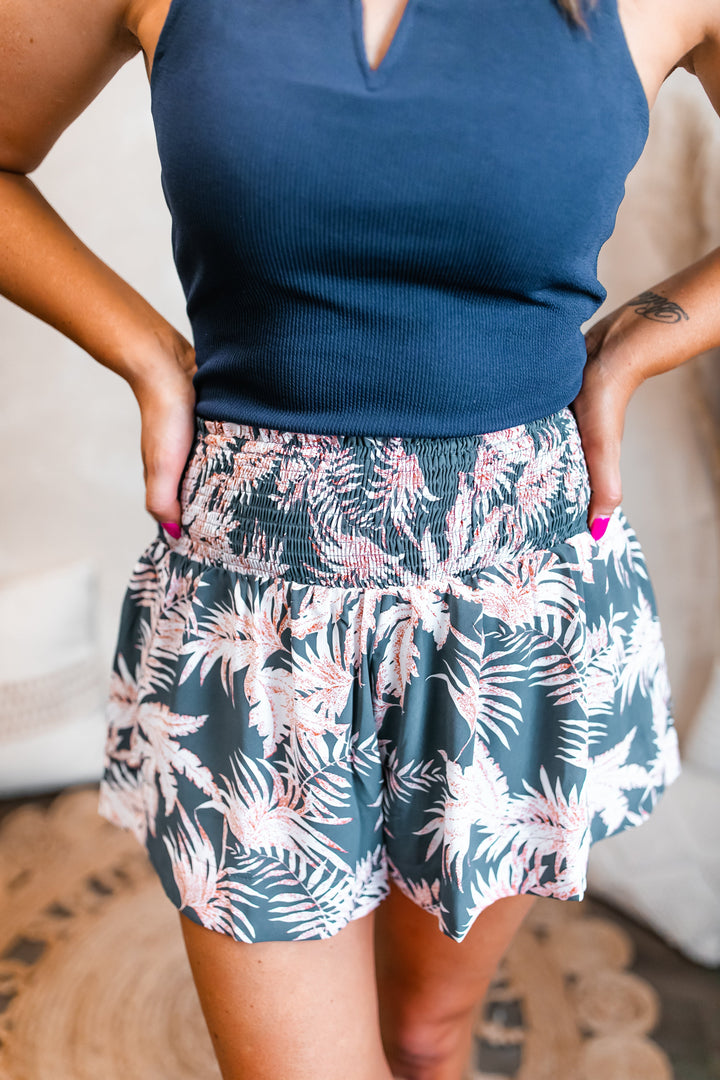 The Palm Breeze Shorts - One Eleven Olive Boutique
